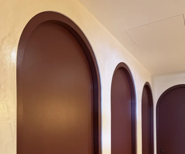 bone-custom-doors-scaled-e1762394235797_Live